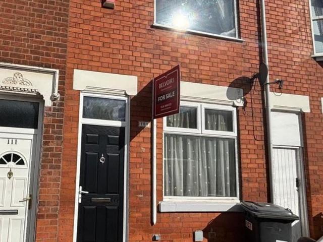 House for sale in Knighton Fields, Leicester