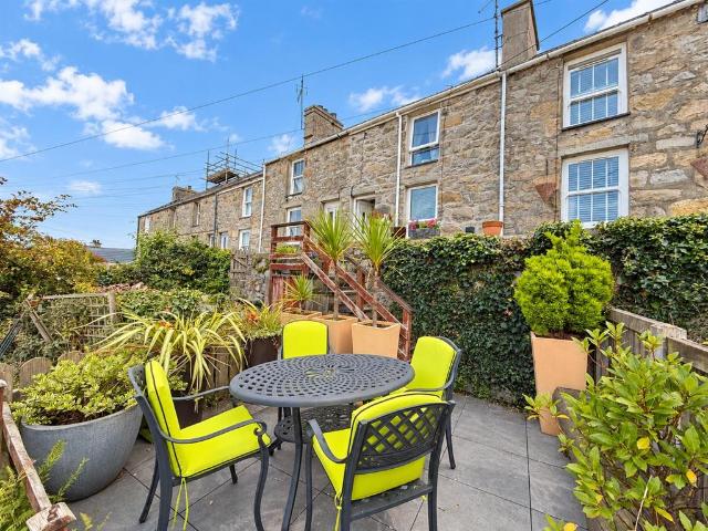 House for sale in Trefor, Llanaelhaearn