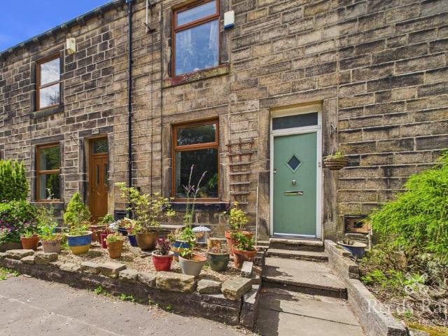 House for sale in Walsden, West Yorkshire