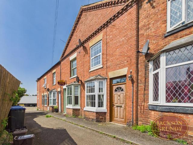 House for sale in Long Buckby, Northamptonshire