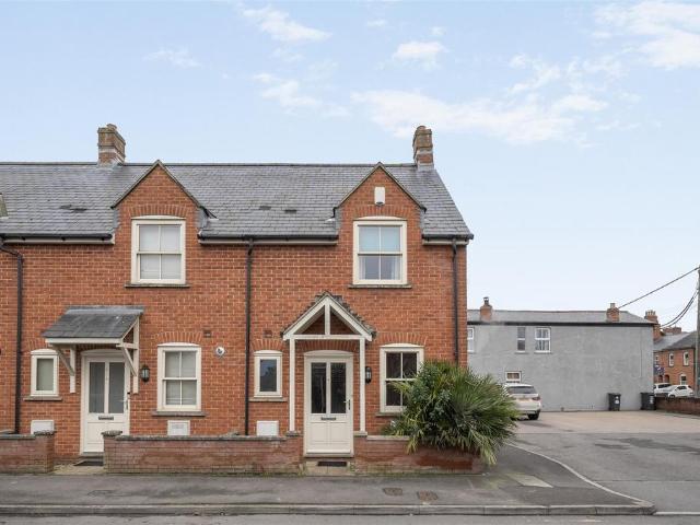 House for sale in Devizes, Wiltshire