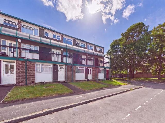 House for sale in Farnborough, Hampshire