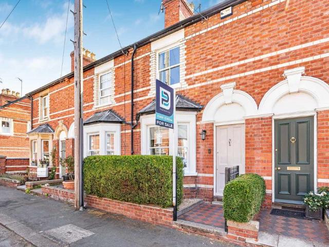House for sale in Henley-on-Thames, Berrick Salome