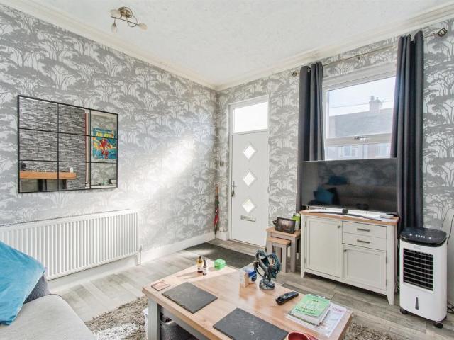 House for sale in Glasshoughton, Castleford