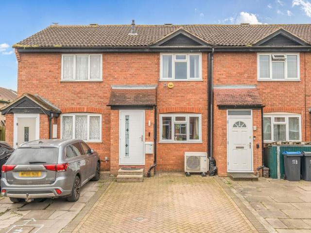 House for sale in London Borough of Merton, Mitcham