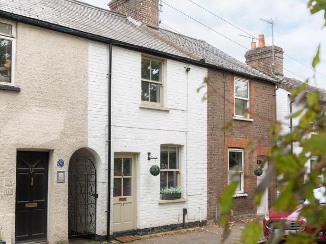 House for sale in Hall Park, Pouchen End