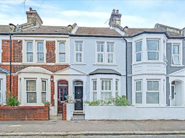 House for sale in London Borough of Newham, Greater London