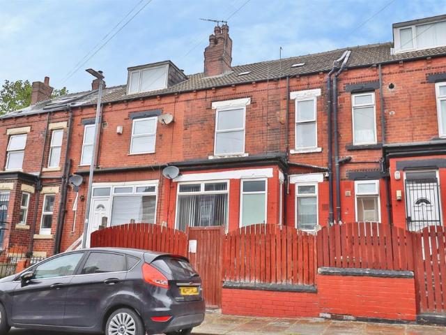 House for sale in East End Park, Leeds