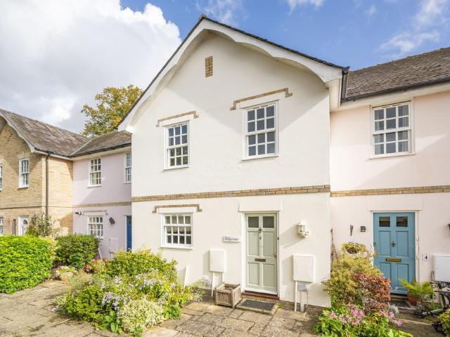 House for sale in Chelmondiston, Suffolk
