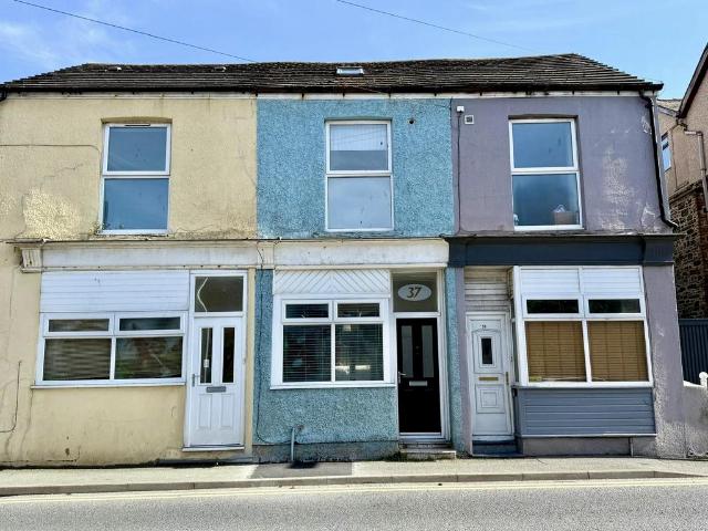 House for sale in Waun Fawr, Wales