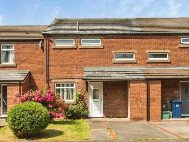 House for sale in Moss Side, Firbank