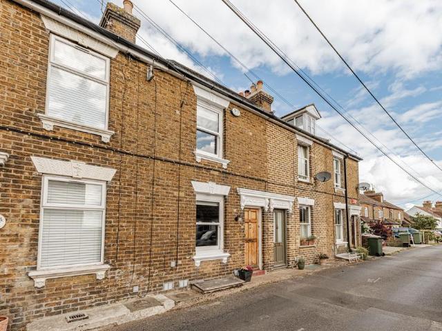 House for sale in Oad Street, Kent
