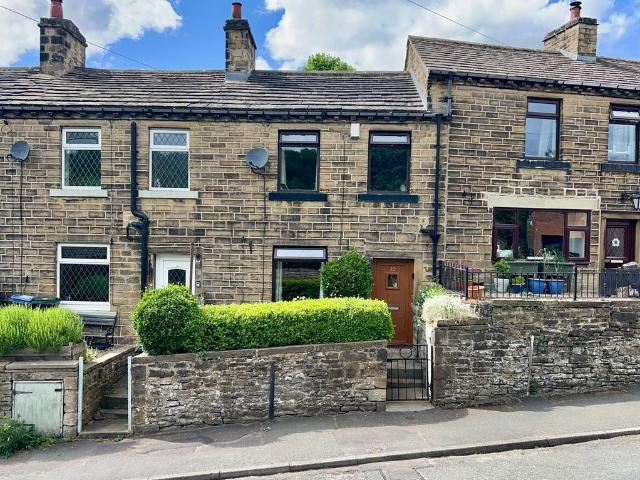 House for sale in Oakworth, West Yorkshire