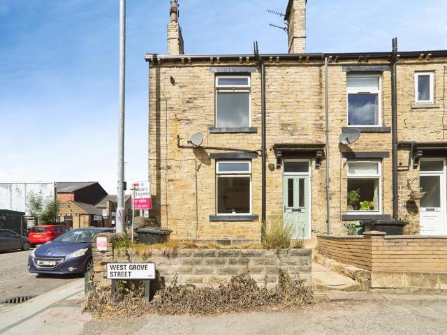 House for sale in Farsley, West Yorkshire