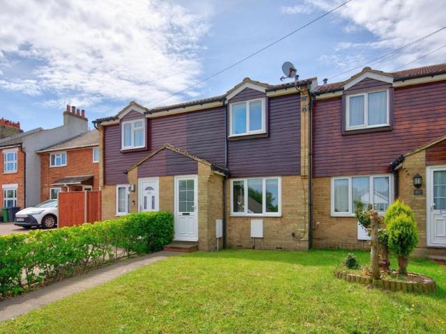 House for sale in Silverhill Park, Guestling Green