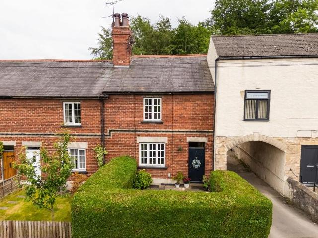House for sale in Aberford, West Yorkshire
