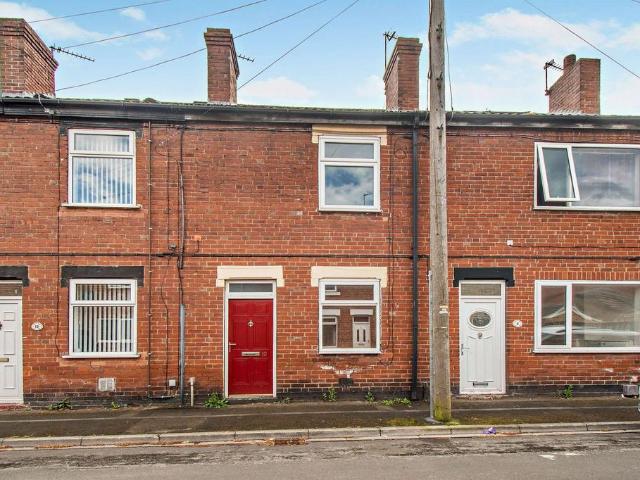 House for sale in Purston Jaglin, West Yorkshire