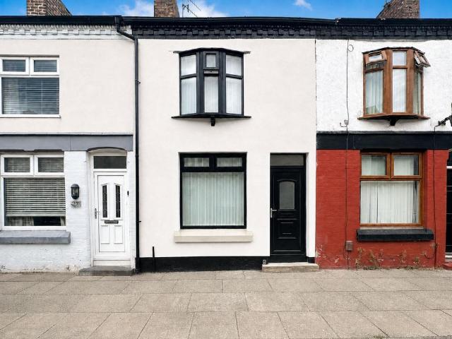 House for sale in Calderstones