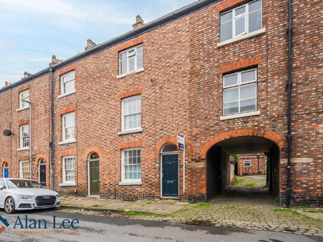 House for sale in Moss Rose, Macclesfield