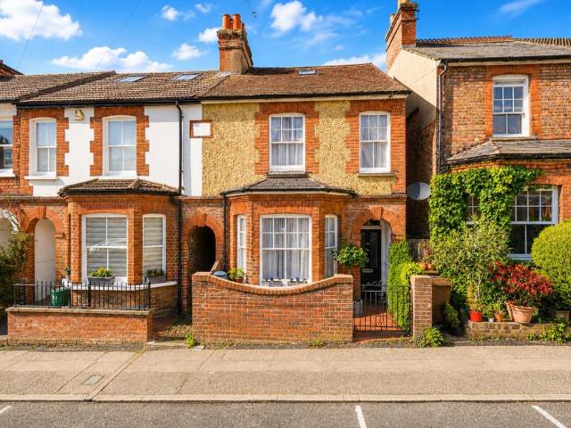 House for sale in St Albans, Five Acres