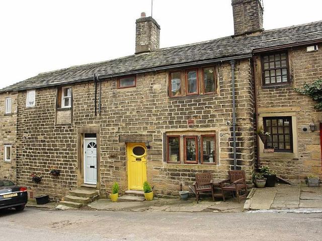 House for sale in Saddleworth, Pendock