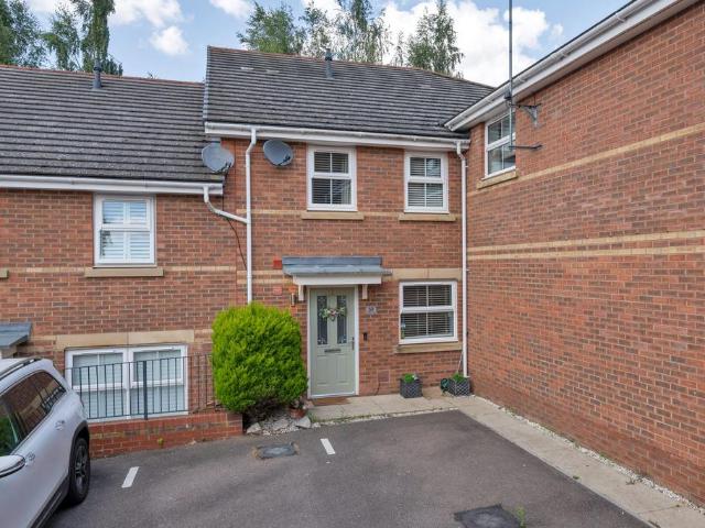 House for sale in Kingfisher Park, Colliers End