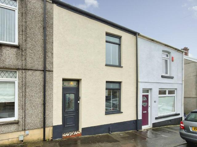 House for sale in Mynyddbach, Nangreaves
