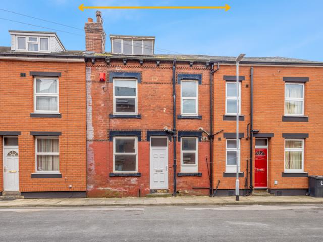 House for sale in Armley, West Yorkshire