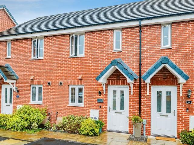 House for sale in Bryncae, Wales