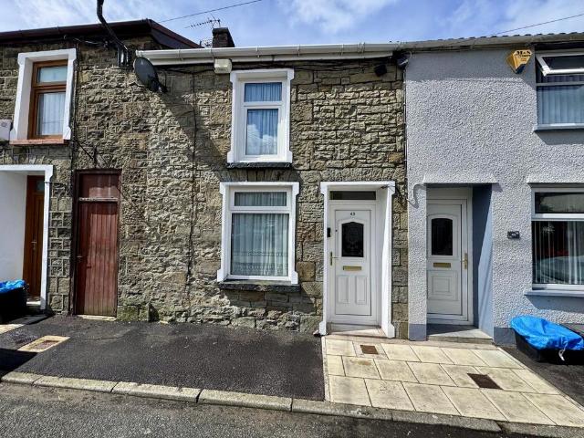 House for sale in Troed-y-rhiw, Troedyrhiw