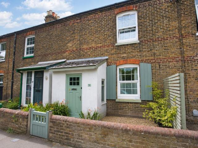 House for sale in Lower Walmer, Ash
