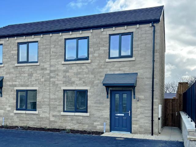 House for sale in Field Lane, Rastrick