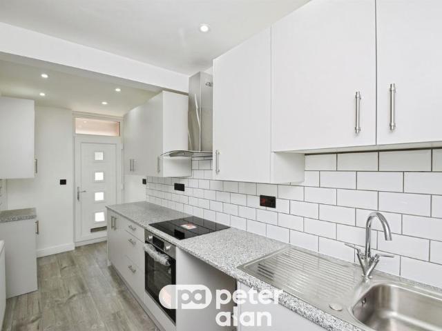House for sale in Penderry, Nangreaves