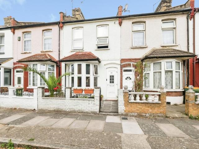 House for sale in Upton Park, Greater London