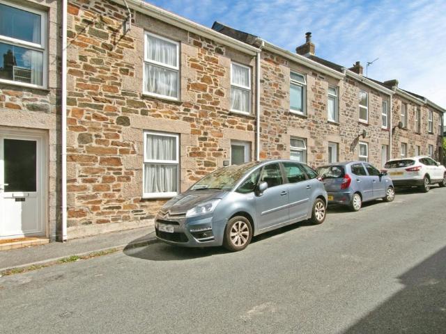 House for sale in Mount Ambrose, Cornwall