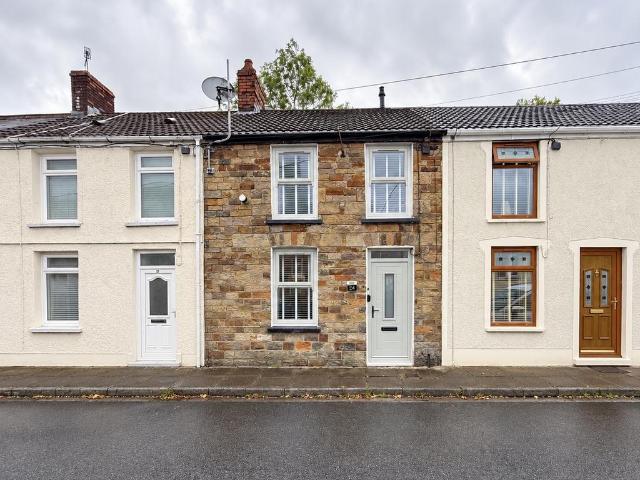 House for sale in Robertstown, Trecynon