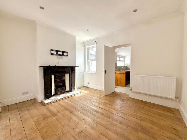 House for sale in Churchward, Rodbourne