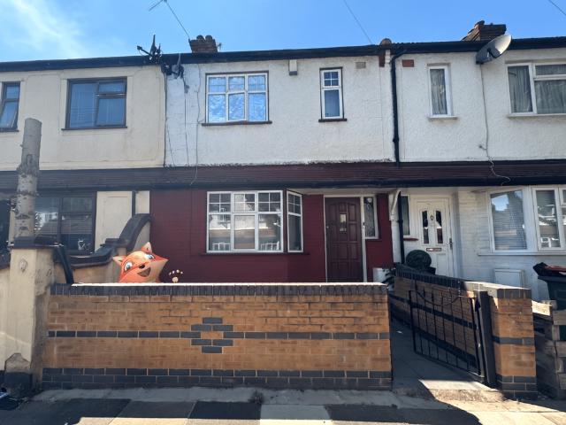 House for sale in Little Ilford, Greater London