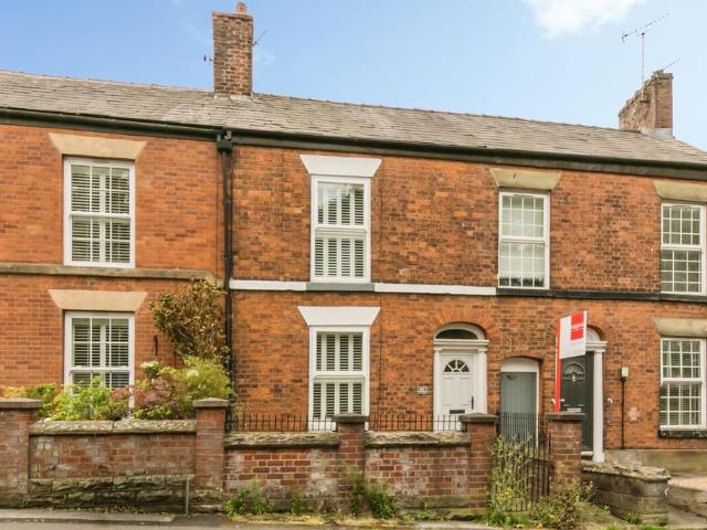 House for sale in Hurdsfield, Macclesfield