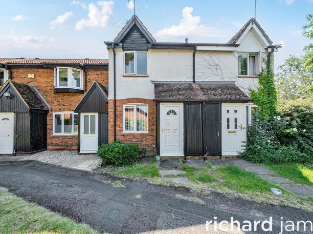 House for sale in Shaw, Swindon