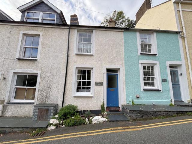 House for sale in Aberdyfi, Wales