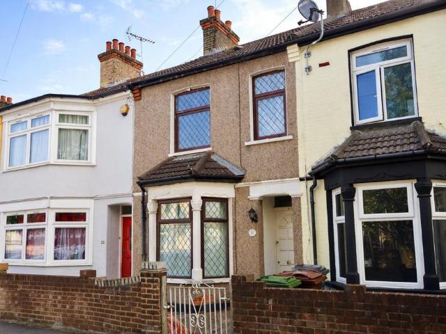 House for sale in London Borough of Barking and Dagenham, Greater London