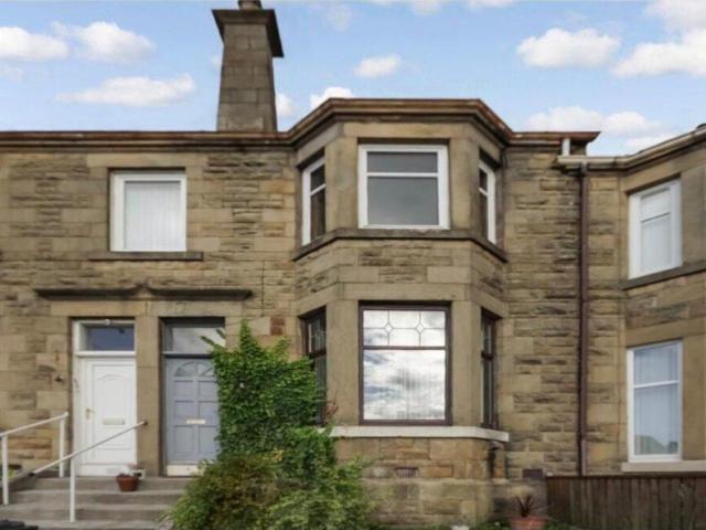 Flat for sale in Airdrie, Scotland