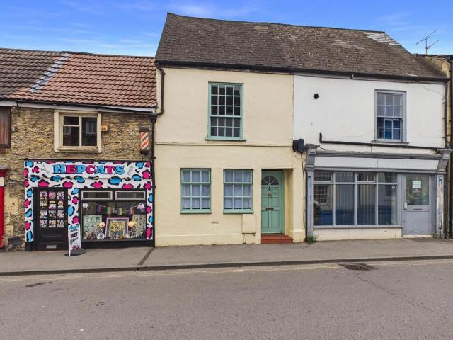 House for sale in Chippenham, Wiltshire
