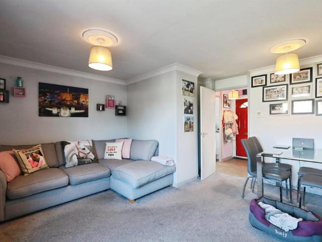 House for sale in Alderminster, Warwickshire