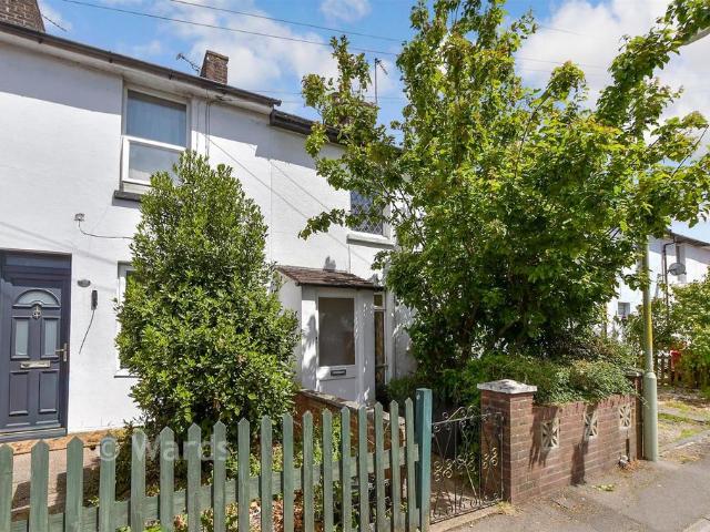House for sale in South Ashford, Bridgefield