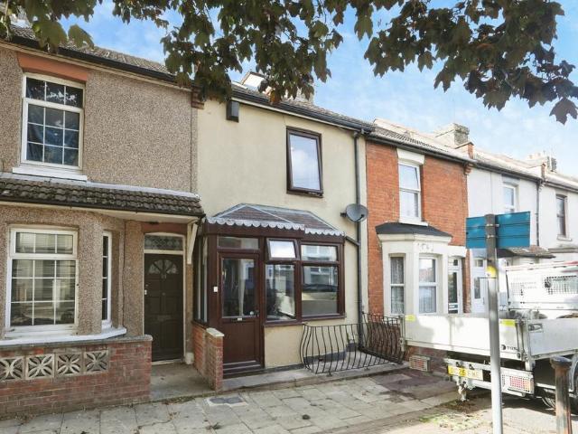 House for sale in Luton, Chatham