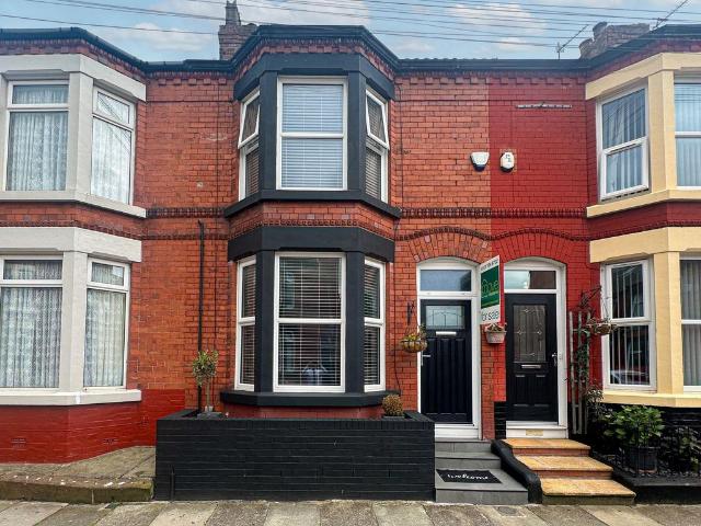 House for sale in Calderstones