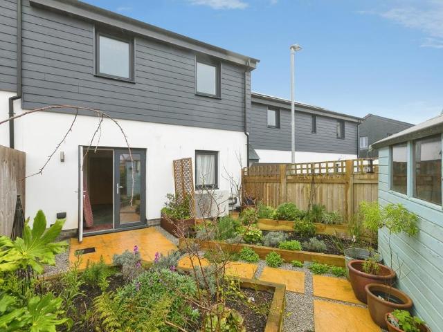 House for sale in Mount Ambrose, Cornwall