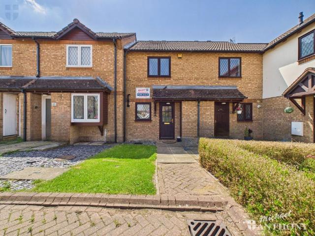 House for sale in Stoke Mandeville, Buckinghamshire